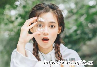 簡單堅強的微信昵稱